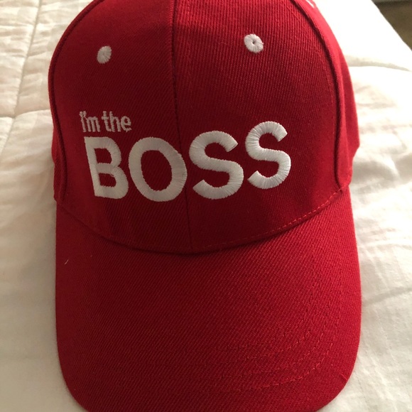 Mens women’s unisex baseball cap hat red reads I’M THE BOSS NEW - Picture 2 of 6